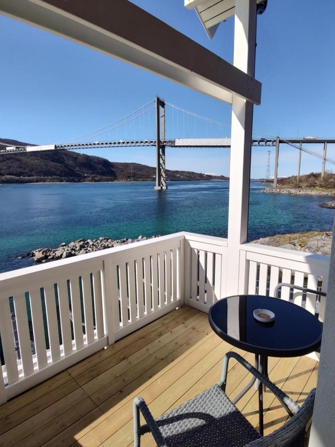 Tjeldsundbrua Overnatting - Sjohus1 Evenskjer エクステリア 写真